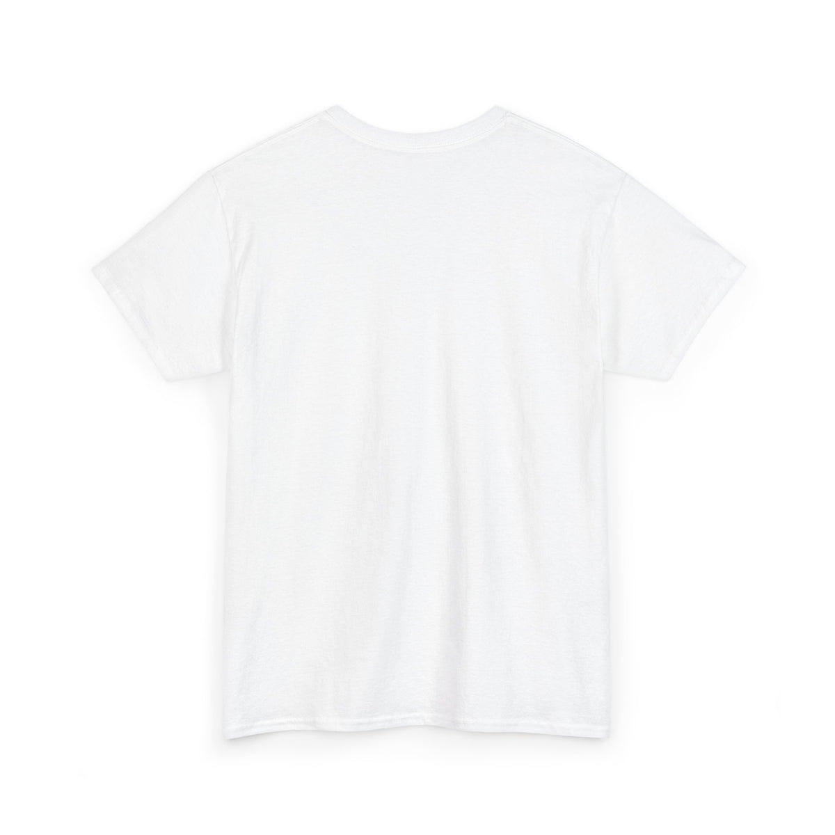 Cozy Bear Graphic Tee for Adventure Lovers